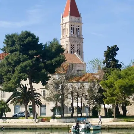 Apartman Josip Ciovo * Τρογκίρ