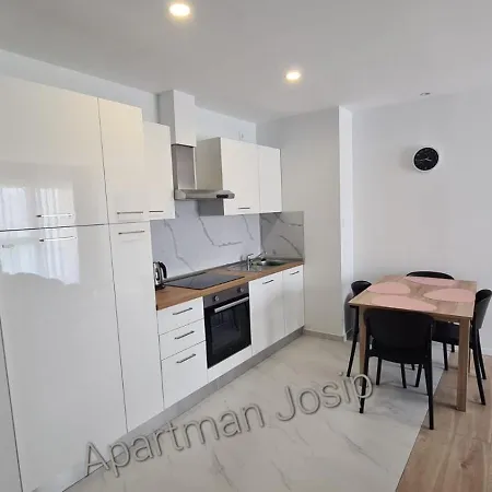 Apartman Josip Ciovo Διαμέρισμα Τρογκίρ